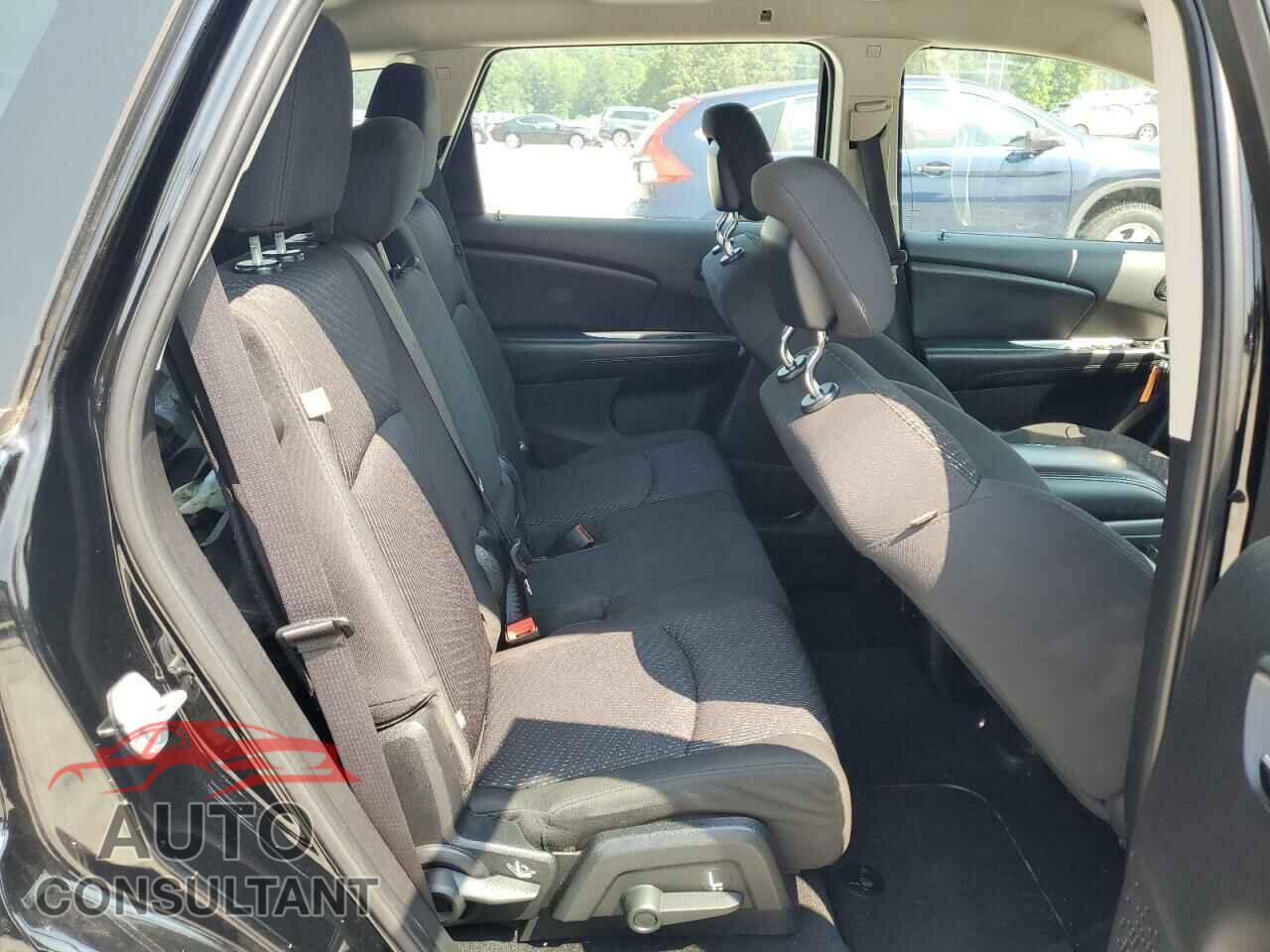 DODGE JOURNEY 2015 - 3C4PDCAB5FT692224