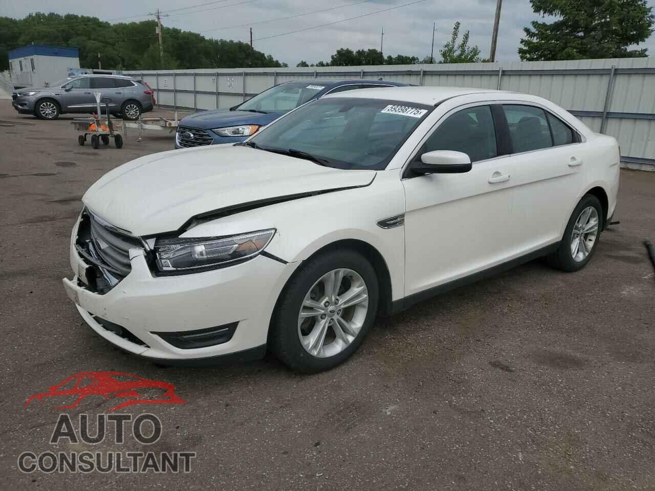 FORD TAURUS 2017 - 1FAHP2E84HG133376