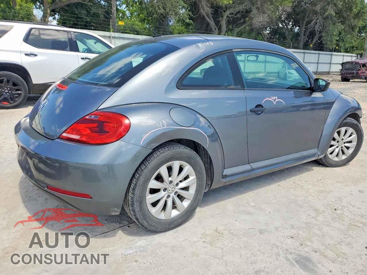 VOLKSWAGEN BEETLE 2014 - 3VWFP7AT0EM606701