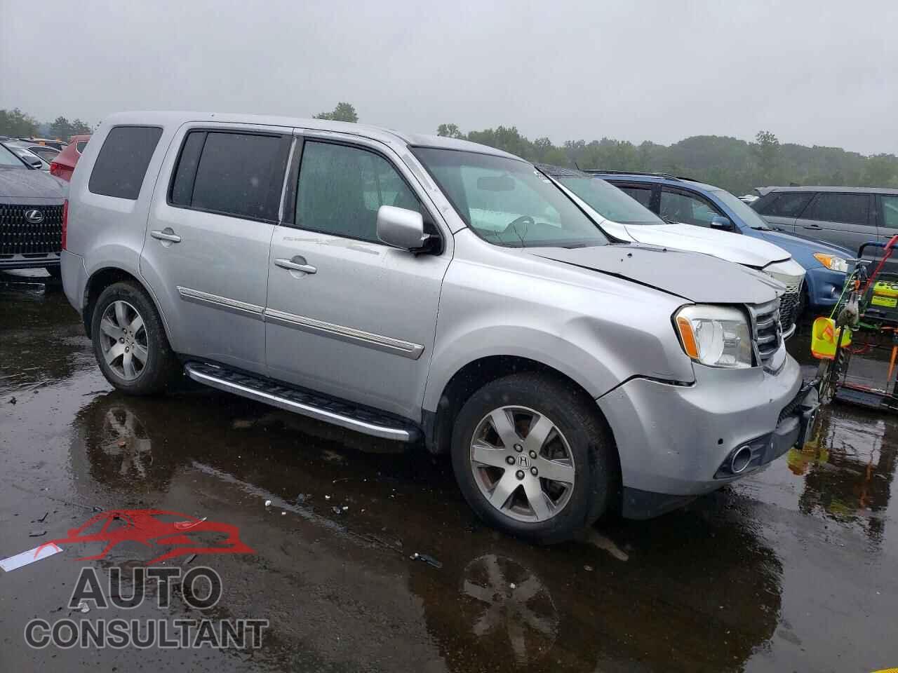 HONDA PILOT 2015 - 5FNYF4H96FB043747