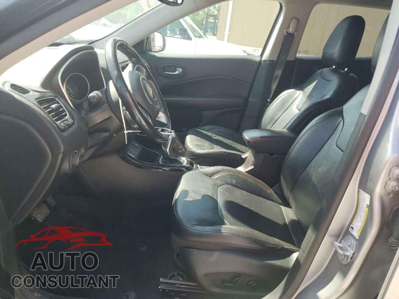 JEEP COMPASS 2020 - 3C4NJCCB4LT211159