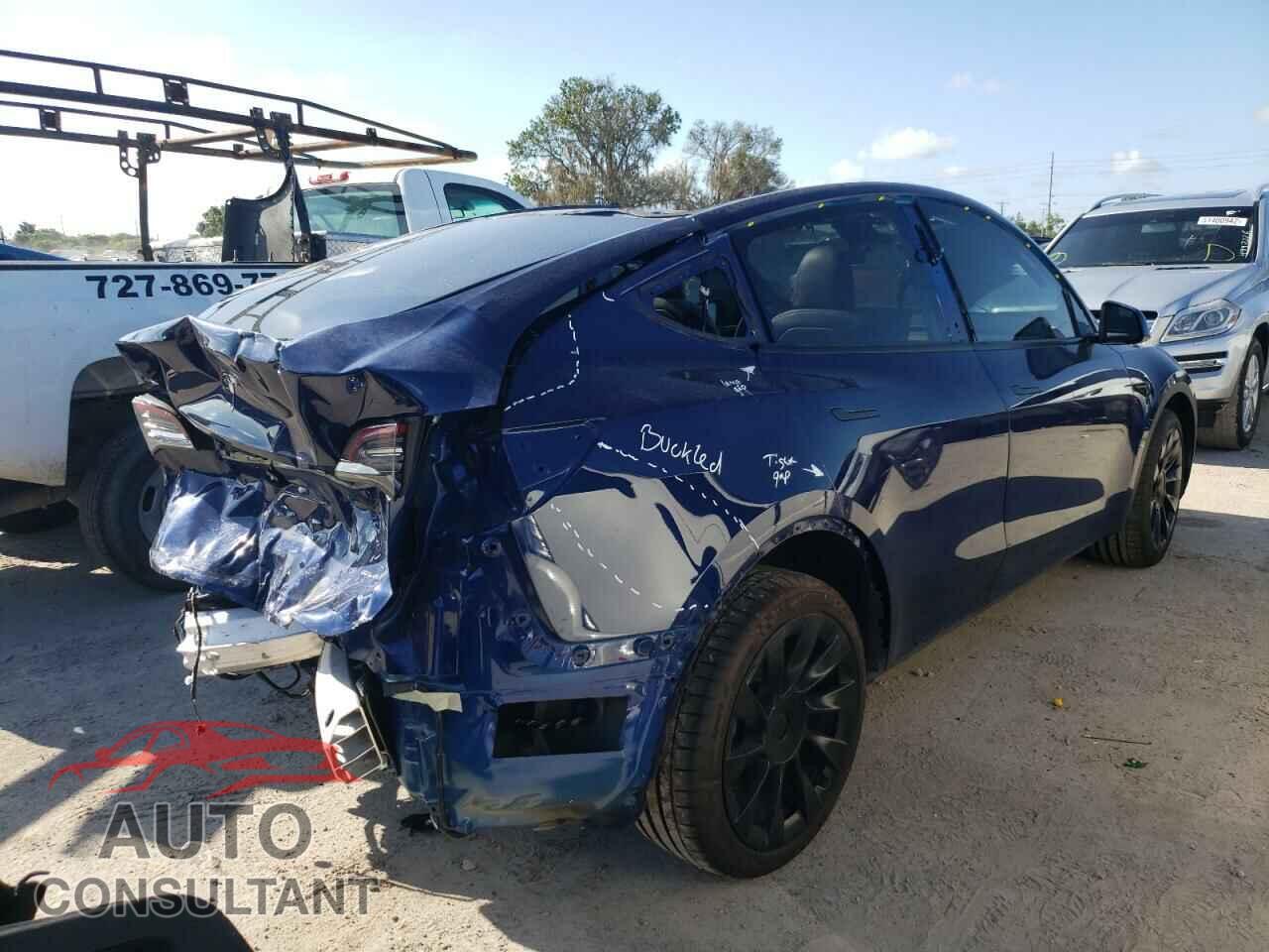 TESLA MODEL Y 2021 - 5YJYGDEE2MF200217