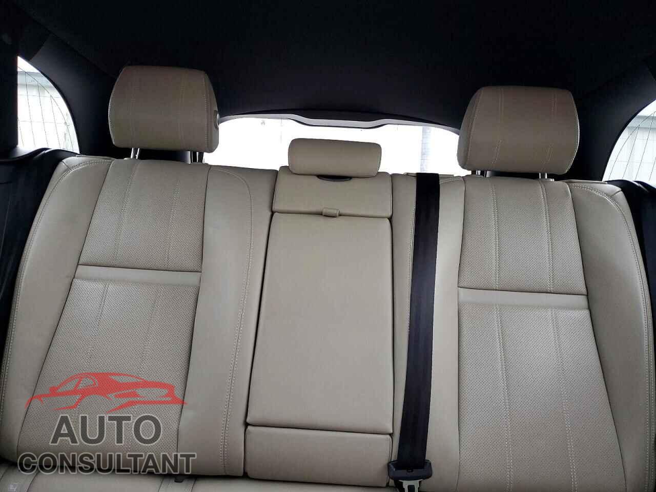 LAND ROVER RANGEROVER 2018 - SALYB2RX7JA724488