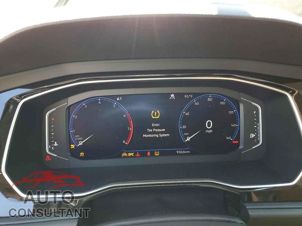 VOLKSWAGEN JETTA 2019 - 3VWEB7BU0KM167562