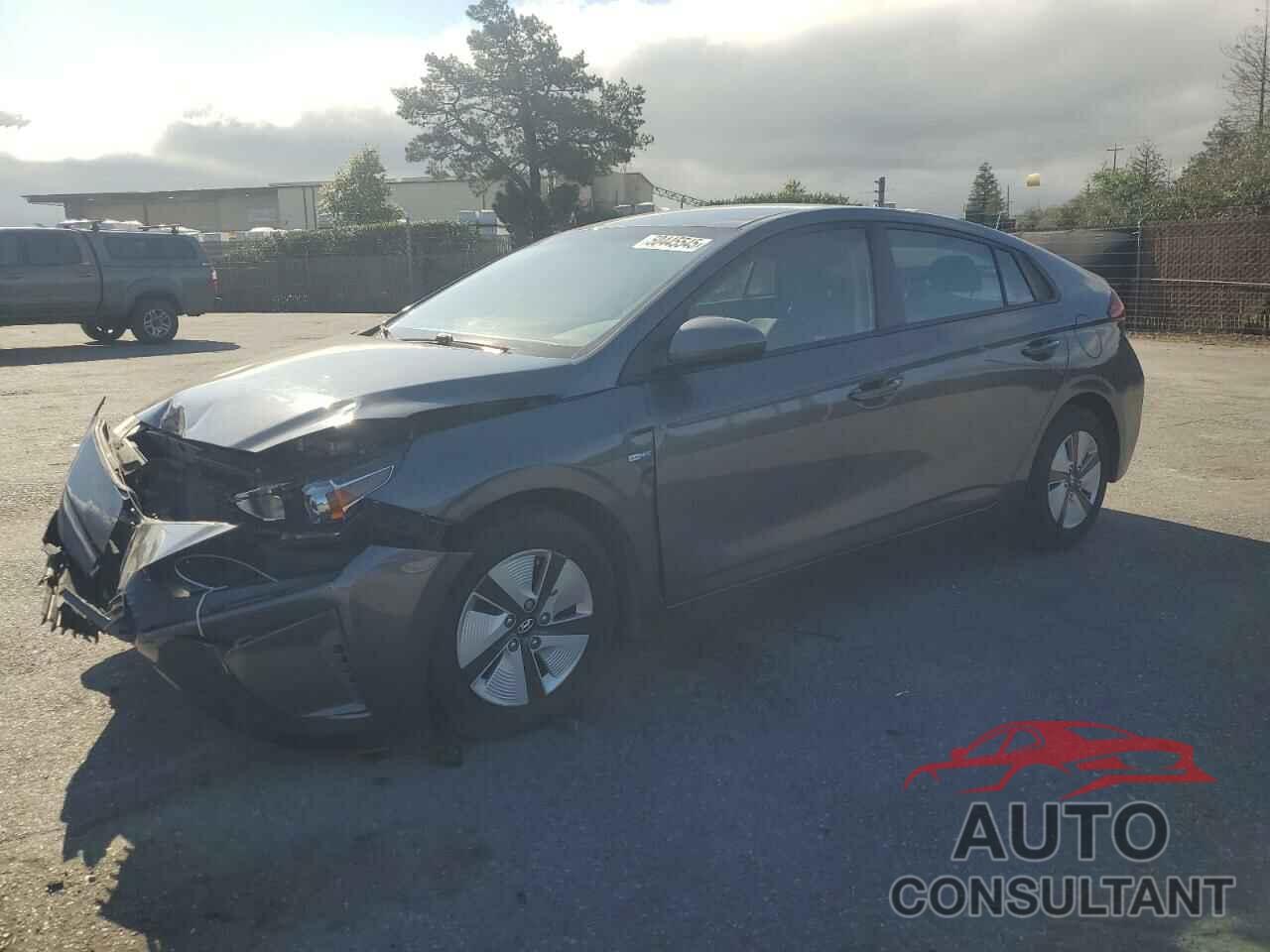 HYUNDAI IONIQ 2018 - KMHC65LC2JU069390