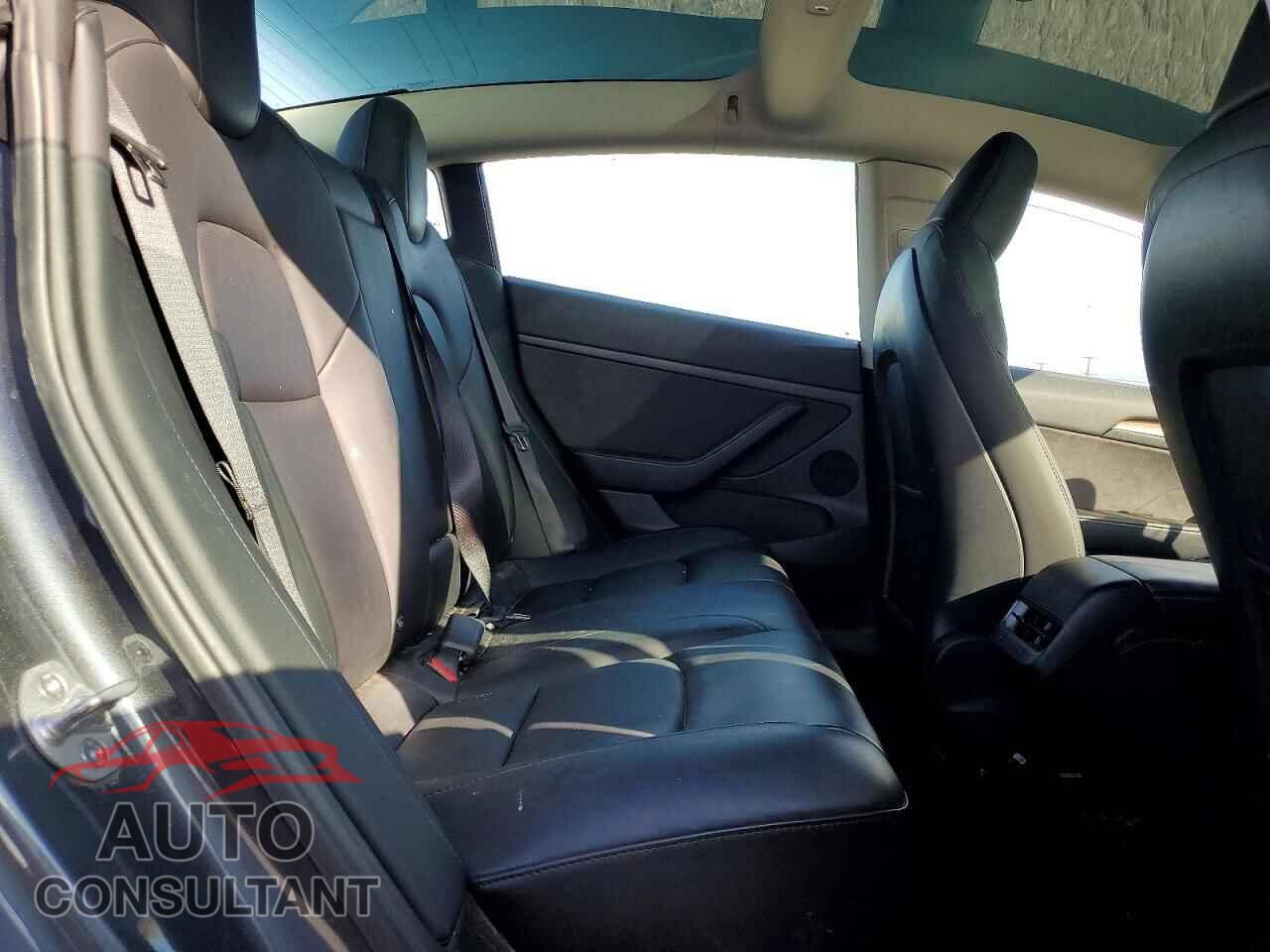 TESLA MODEL 3 2023 - 5YJ3E1EA4PF656249