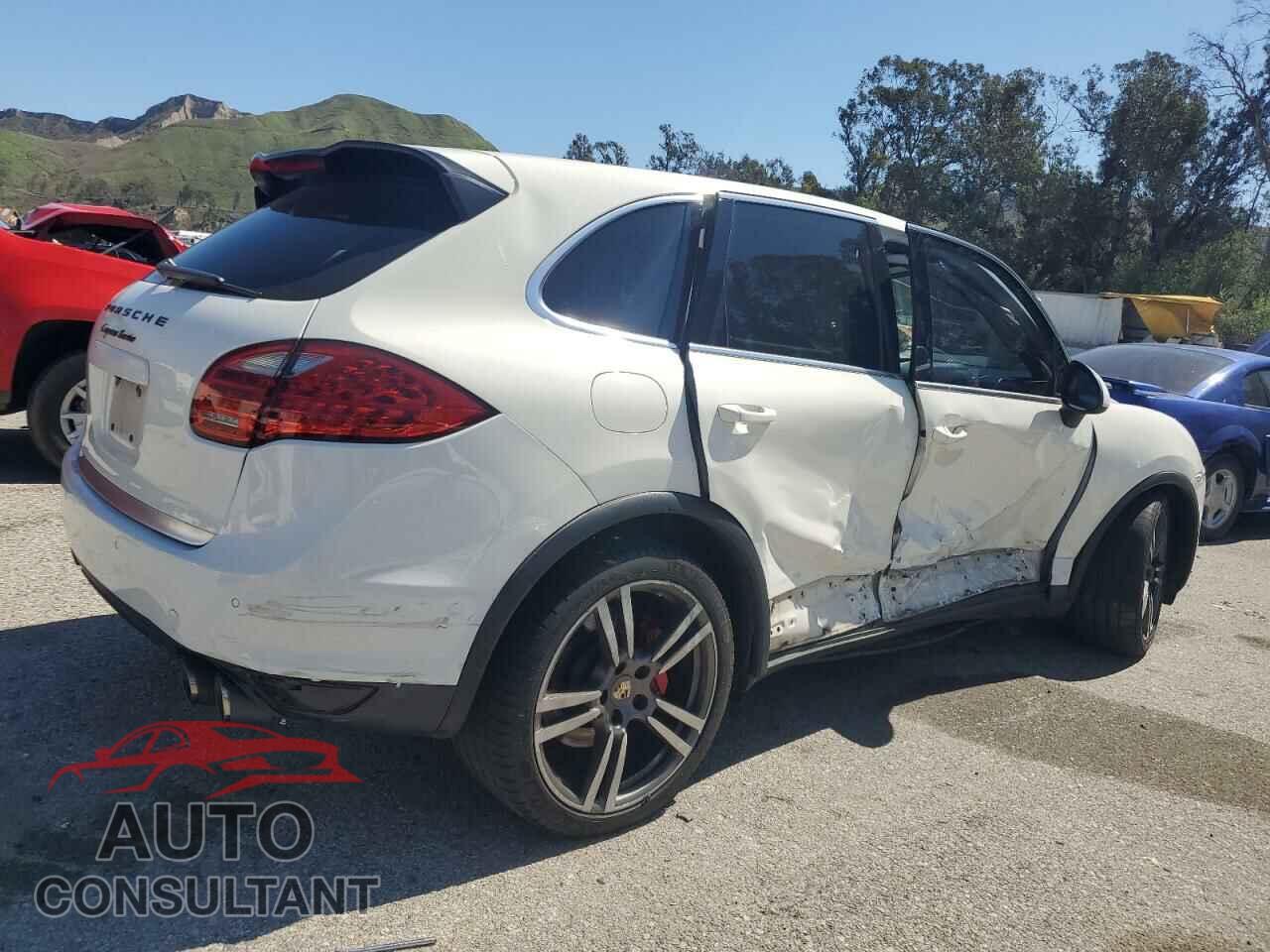 PORSCHE CAYENNE 2011 - WP1AC2A25BLA85859
