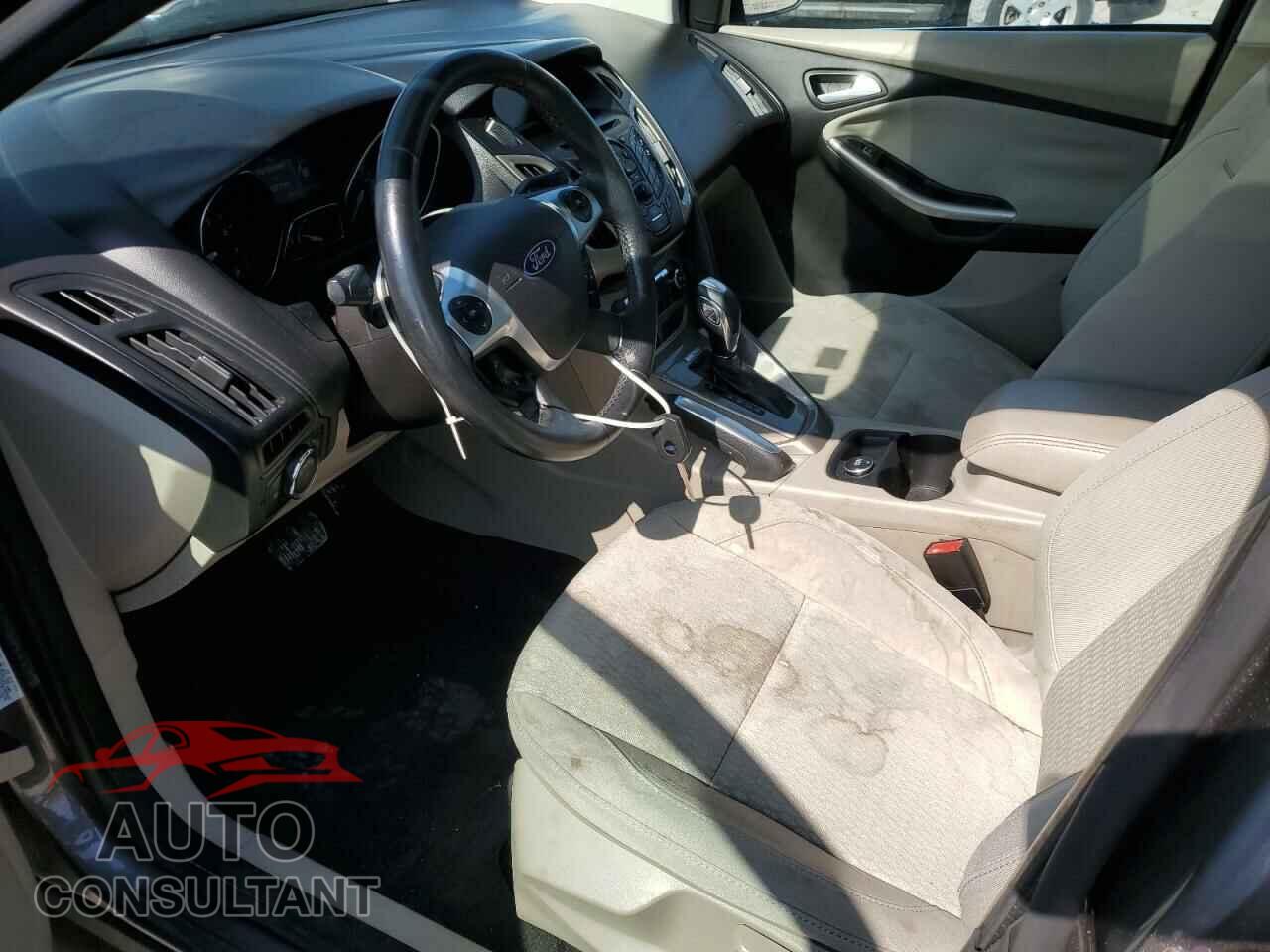 FORD FOCUS 2012 - 1FAHP3H26CL420196