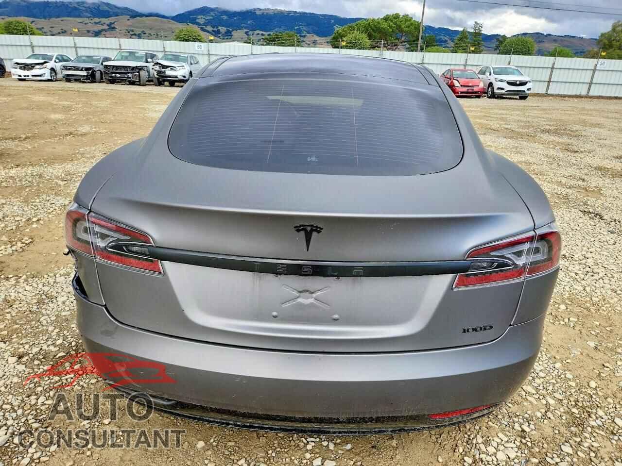 TESLA MODEL S 2017 - 5YJSA1E26HF192818