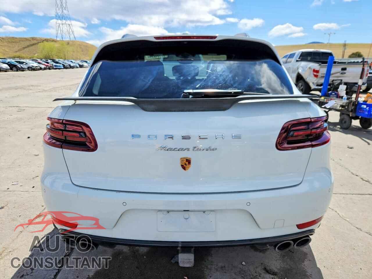 PORSCHE MACAN 2017 - WP1AF2A54HLB60822