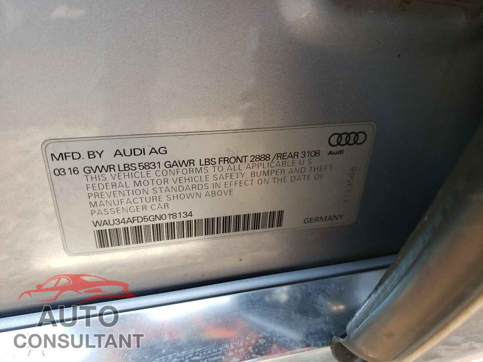 AUDI A8 2016 - WAU34AFD5GN018134