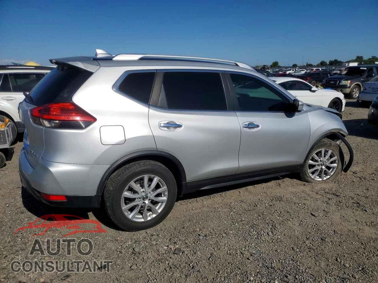 NISSAN ROGUE 2017 - KNMAT2MV9HP508175