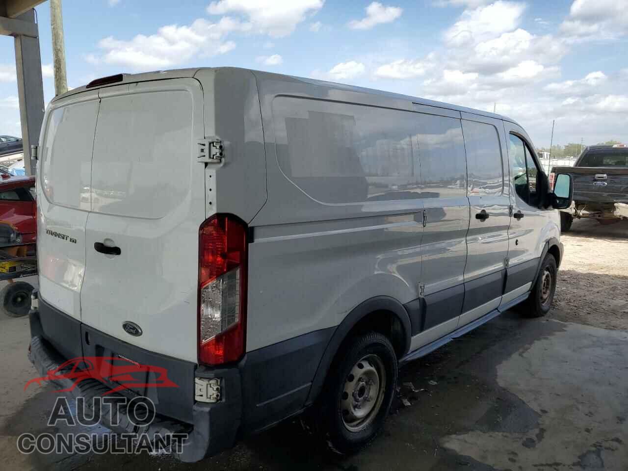 FORD TRANSIT 2015 - 1FTNE1ZM2FKA18306