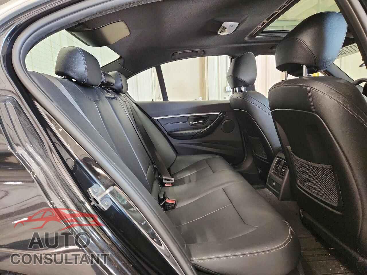 BMW 3 SERIES 2017 - WBA8D9C3XHA011124