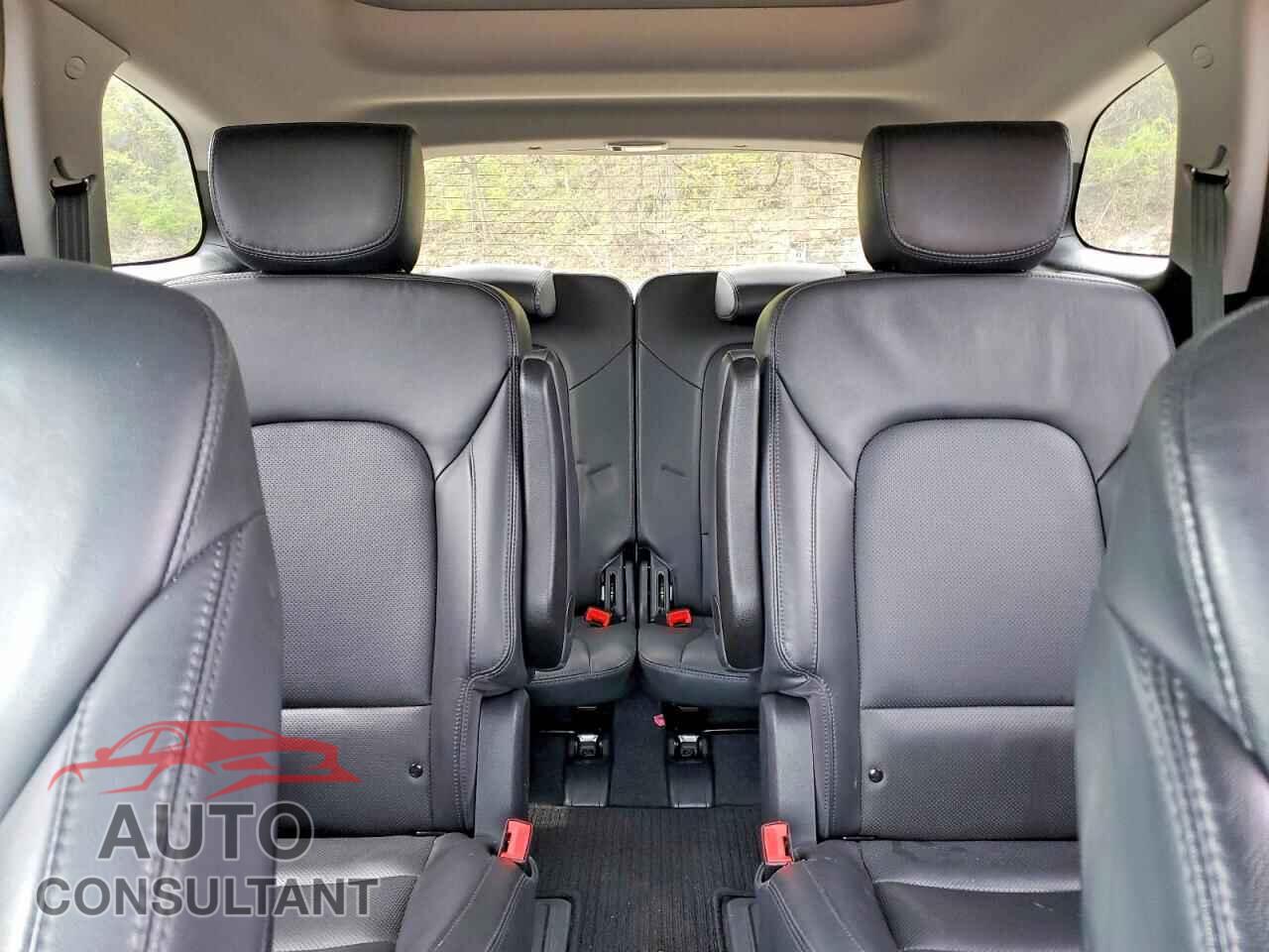 HYUNDAI SANTA FE 2017 - KM8SRDHF7HU175280