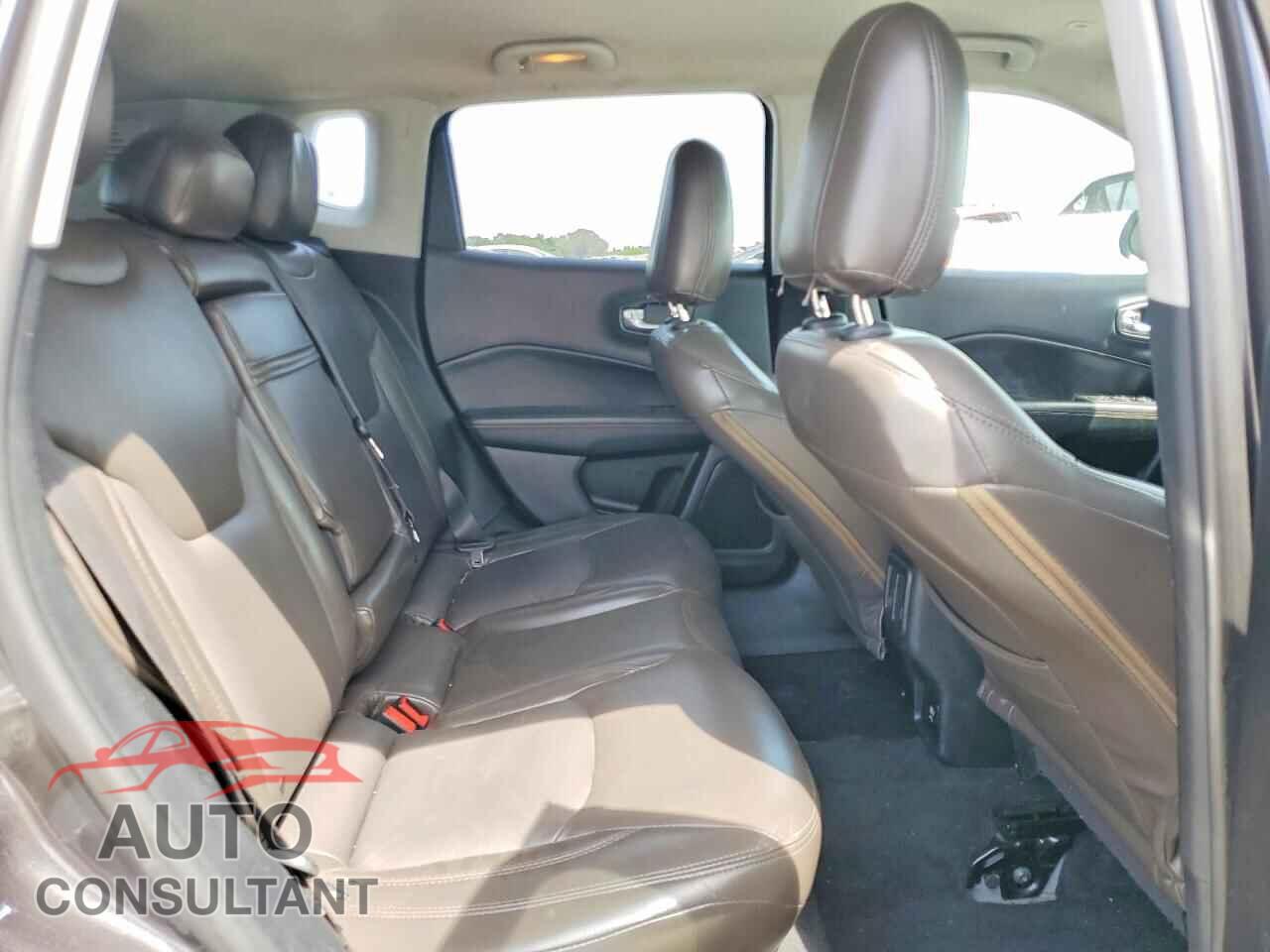 JEEP COMPASS 2017 - 3C4NJDAB9HT636411