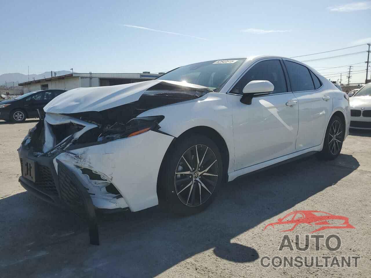 TOYOTA CAMRY 2022 - 4T1G11AK1NU656303