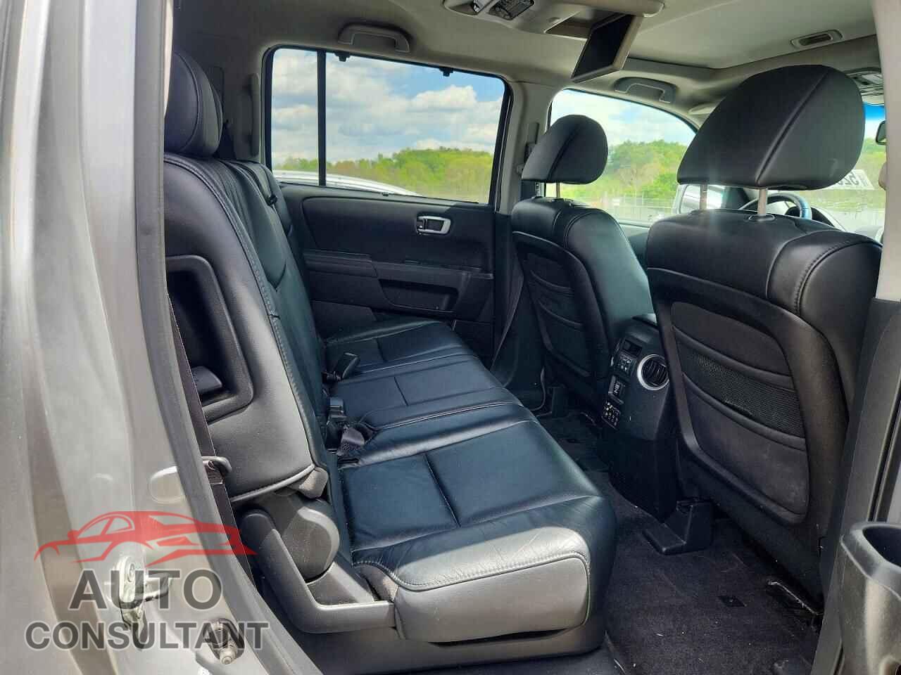 HONDA PILOT 2011 - 5FNYF4H94BB056698