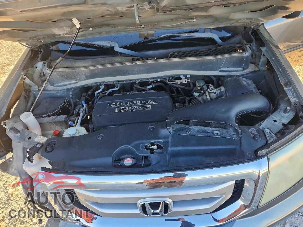 HONDA PILOT 2011 - 5FNYF4H27BB003271