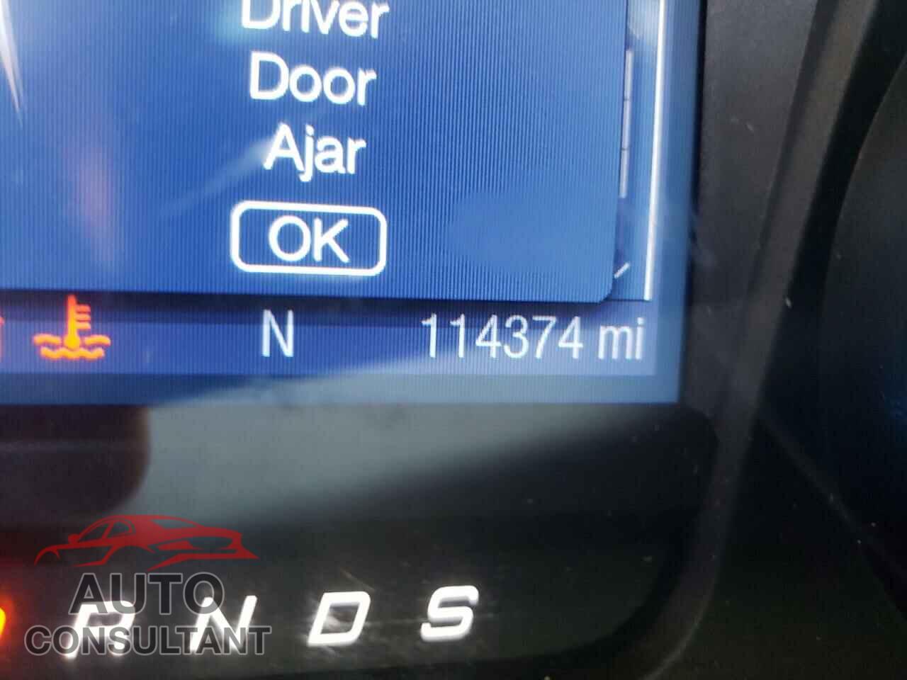 FORD TAURUS 2016 - 1FAHP2E85GG121901