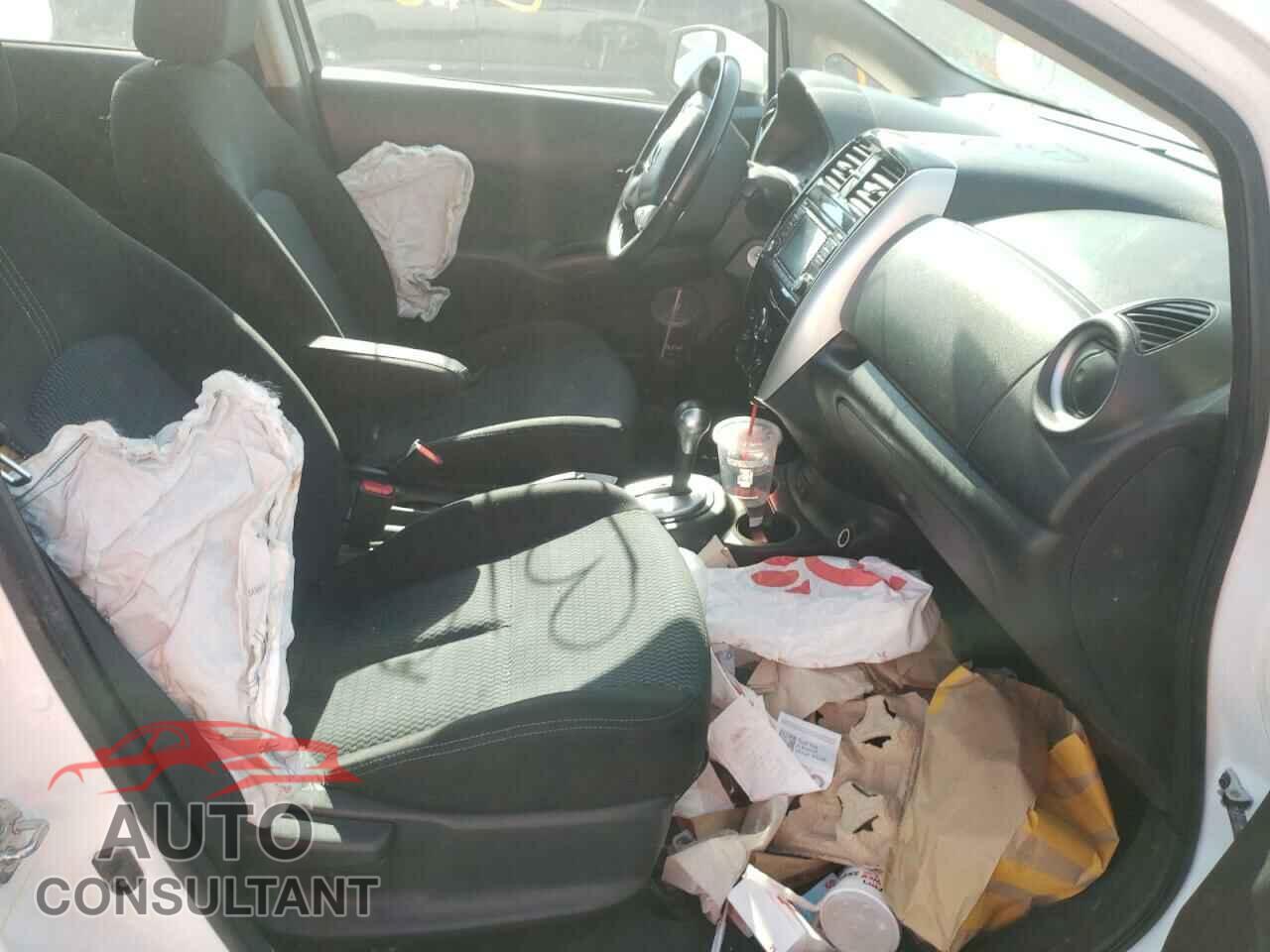 NISSAN VERSA 2017 - 3N1CE2CP7HL366705