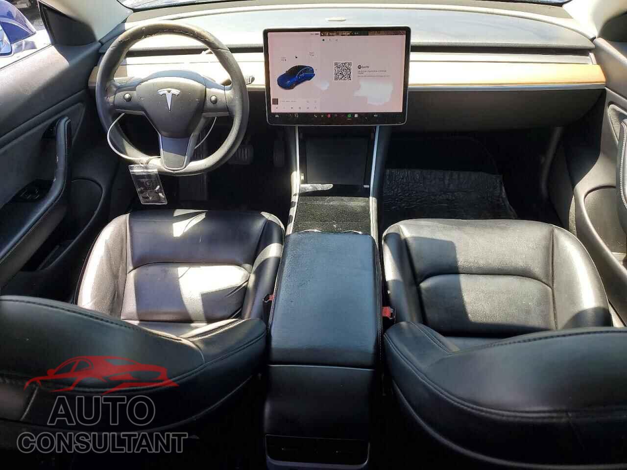 TESLA MODEL 3 2019 - 5YJ3E1EB9KF452743