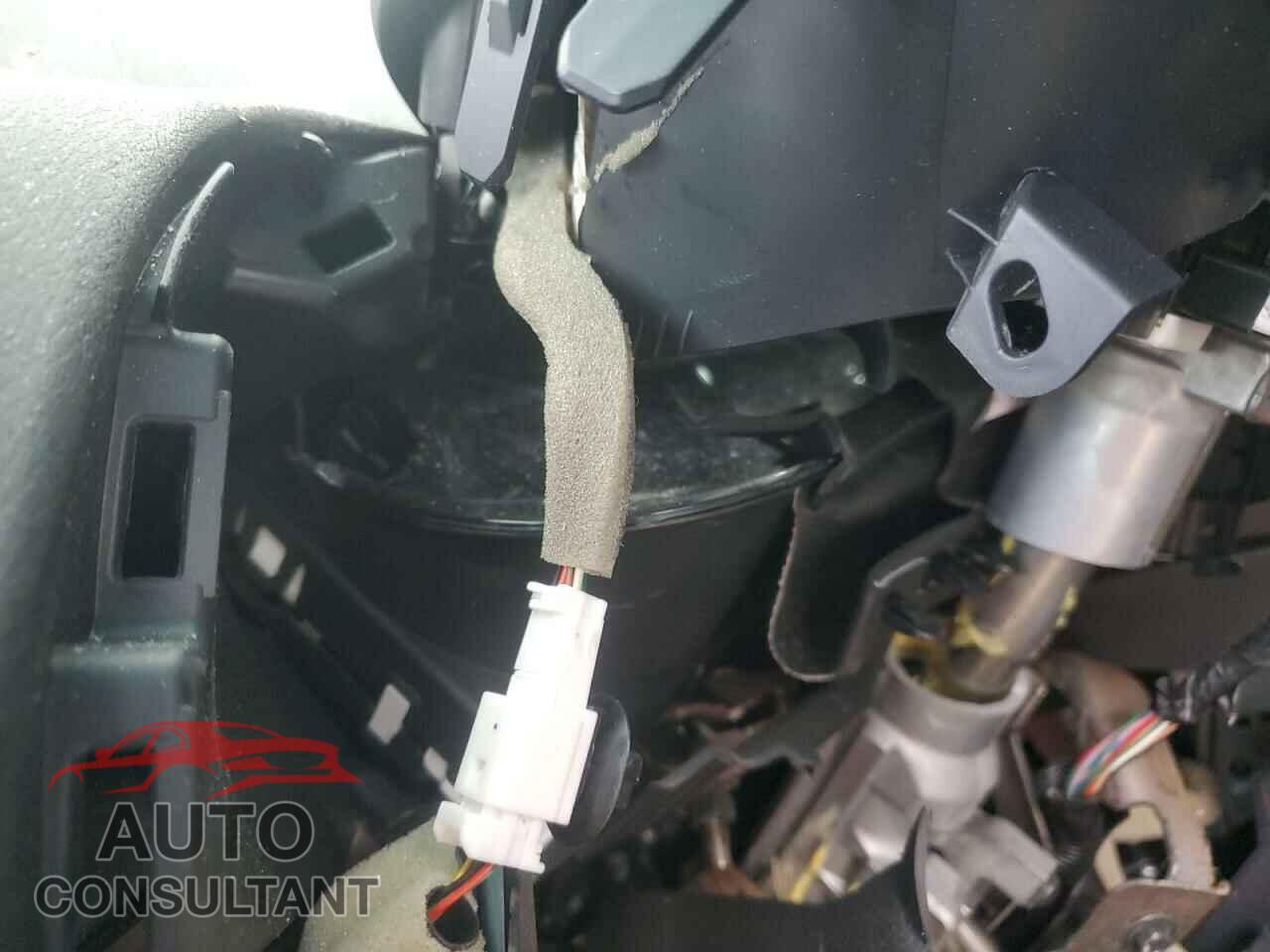NISSAN PATHFINDER 2017 - 5N1DR2MM3HC653489