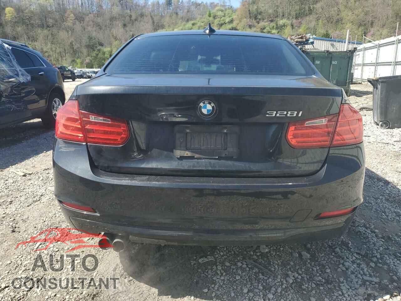 BMW 3 SERIES 2013 - WBA3C1C58DF437018