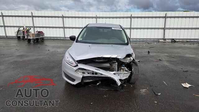 FORD FOCUS 2018 - 1FADP3E27JL254352