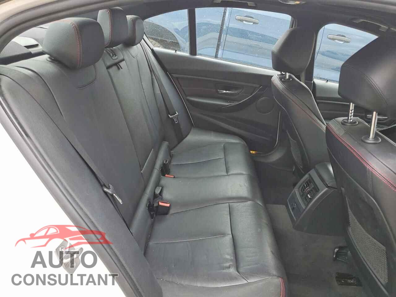 BMW 3 SERIES 2013 - WBA3A9C58DF476664