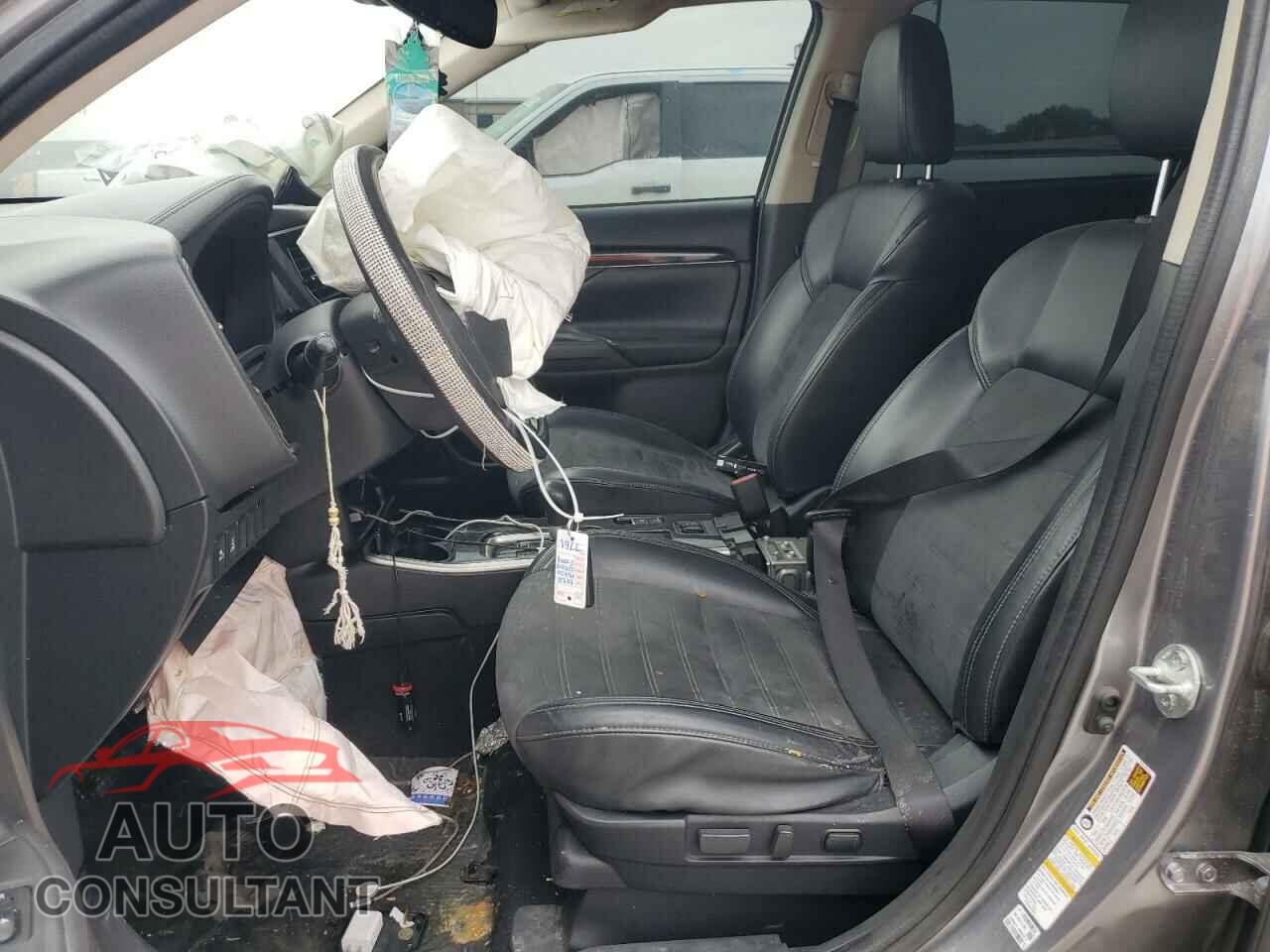 MITSUBISHI OUTLANDER 2020 - JA4AD3A38LZ007761