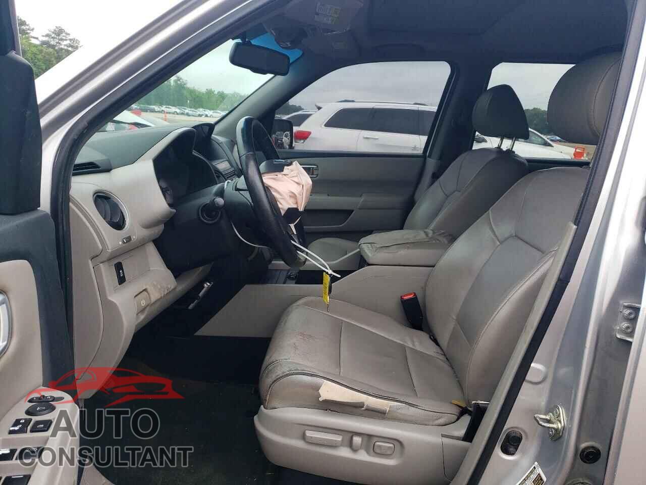 HONDA PILOT 2014 - 5FNYF4H59EB001858