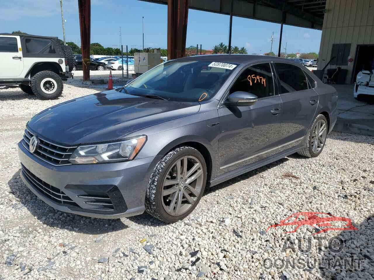 VOLKSWAGEN PASSAT 2017 - 1VWDT7A35HC065430