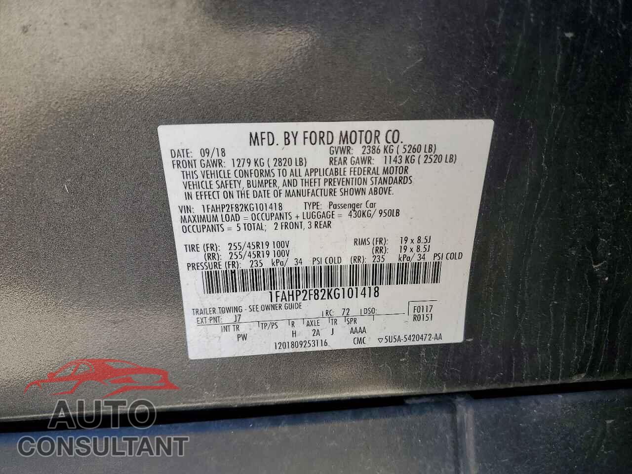 FORD TAURUS 2019 - 1FAHP2F82KG101418