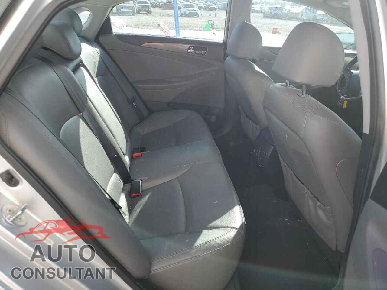 HYUNDAI SONATA 2012 - KMHEC4A40CA046878