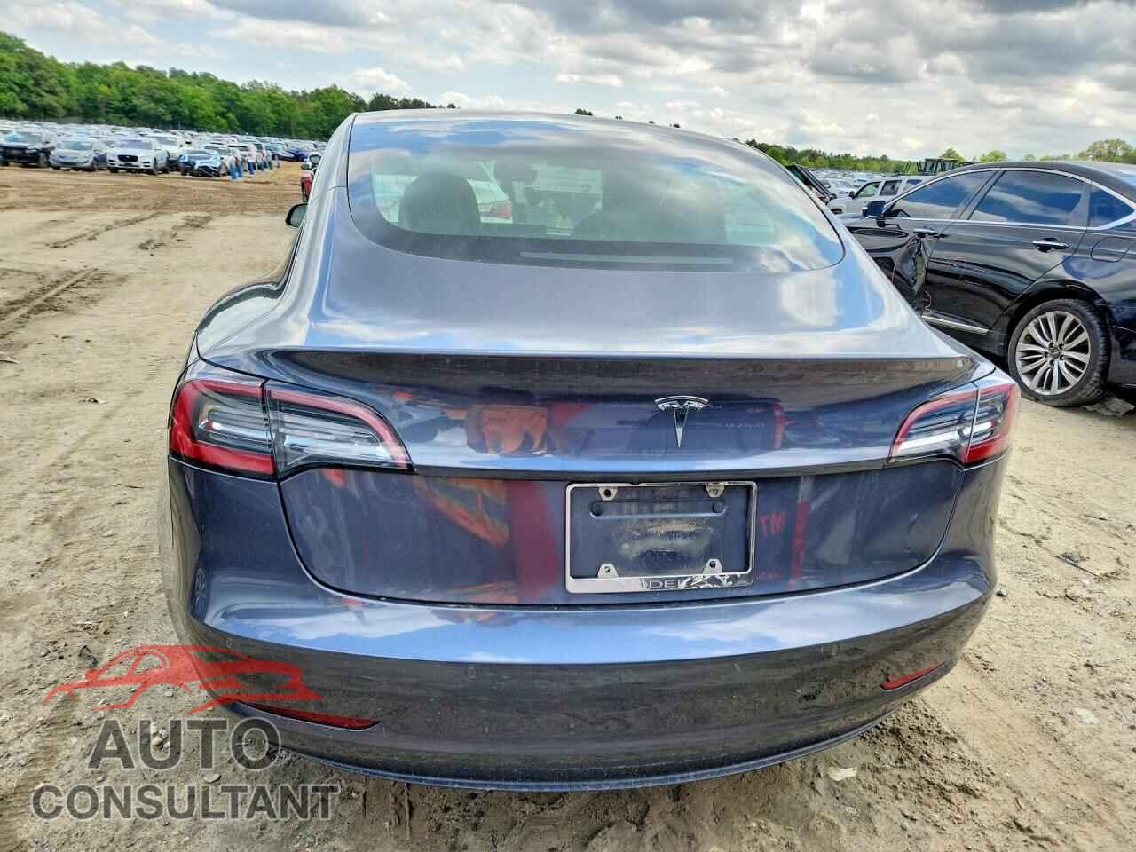 TESLA MODEL 3 2018 - 5YJ3E1EA3JF153710