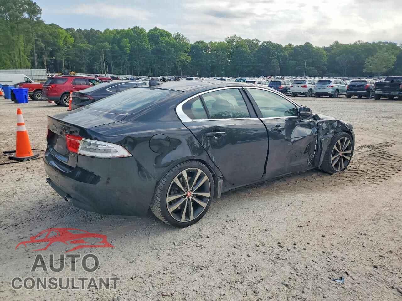 JAGUAR XE 2017 - SAJAE4BV0HA959637