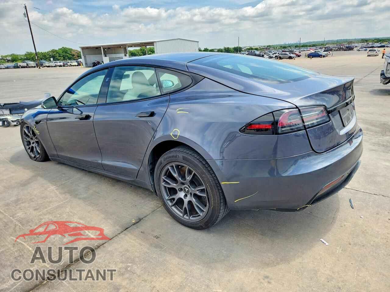 TESLA MODEL S 2023 - 5YJSA1E5XPF523280