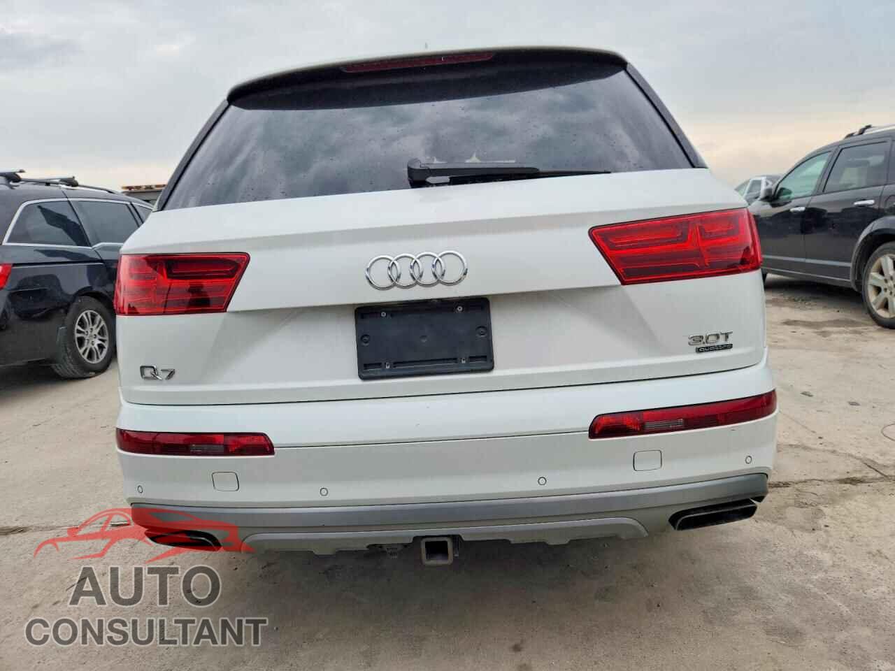 AUDI Q7 2017 - WA1VAAF78HD048017
