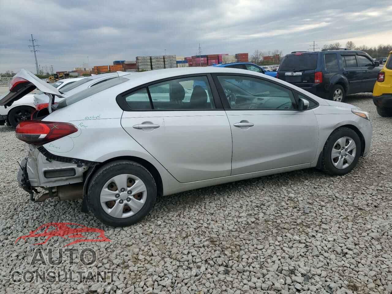 KIA FORTE 2017 - 3KPFK4A72HE117864