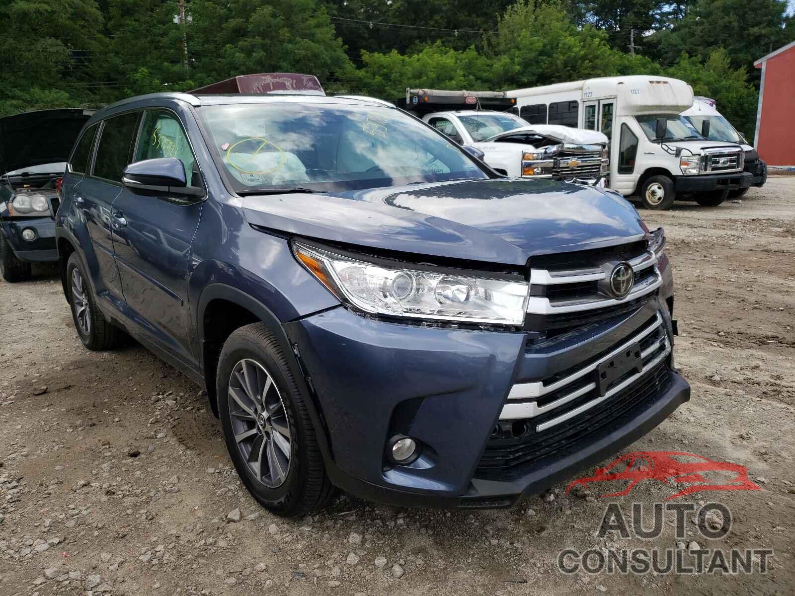 TOYOTA HIGHLANDER 2018 - 5TDJZRFH0JS866386