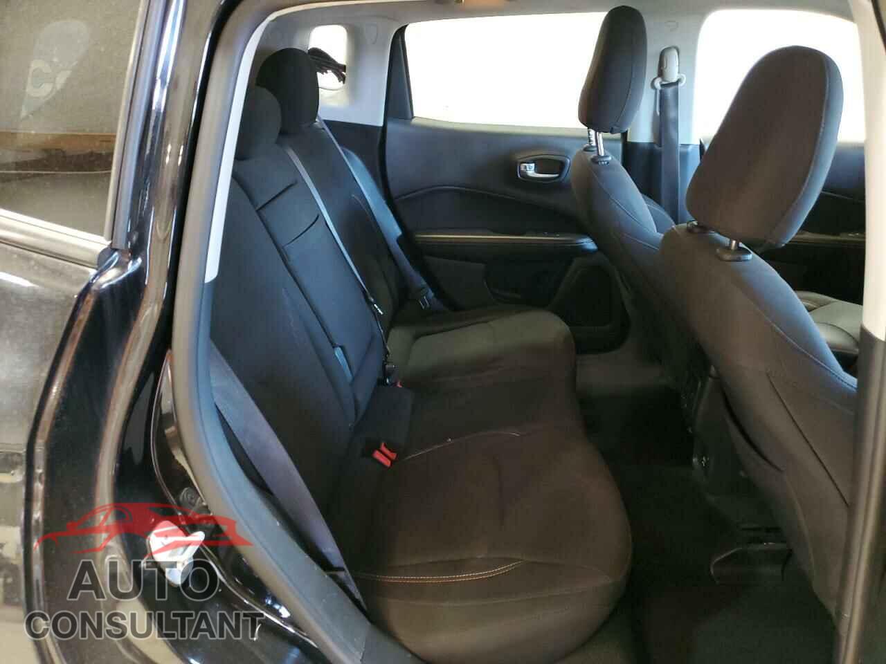 JEEP COMPASS 2017 - 3C4NJDAB8HT630969