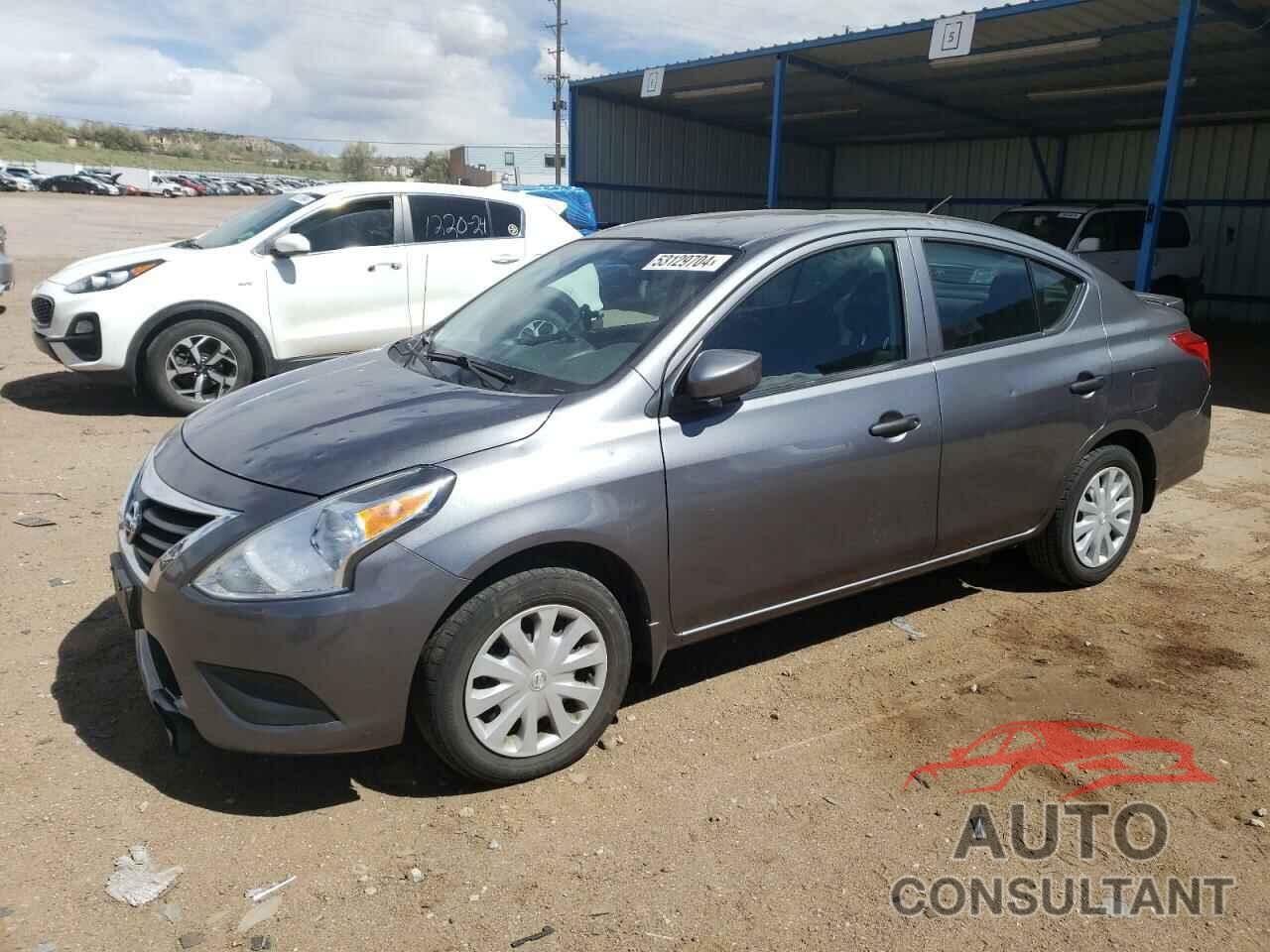 NISSAN VERSA 2018 - 3N1CN7AP7JL840755