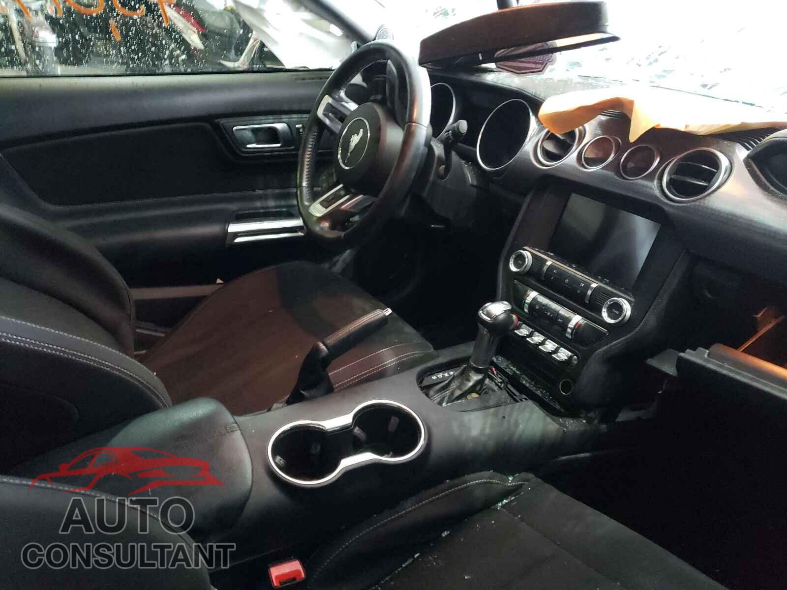 FORD MUSTANG 2018 - 1FA6P8CF4J5103856