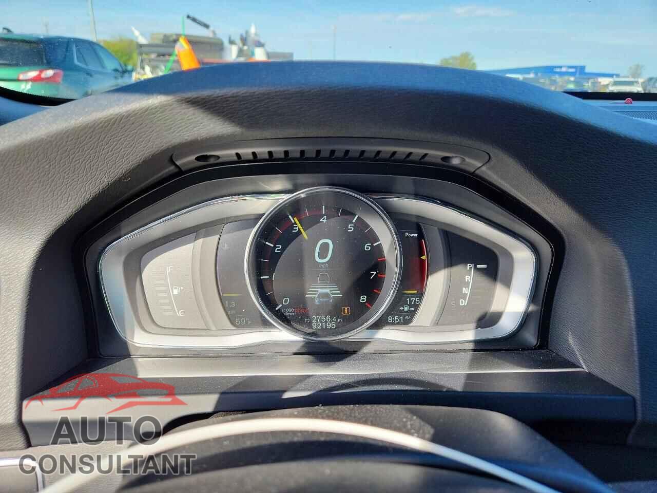 VOLVO V60 2016 - YV4612HM7G1008432