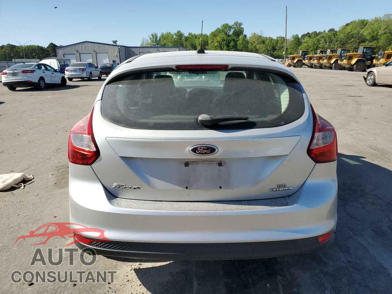FORD FOCUS 2014 - 1FADP3K20EL320041