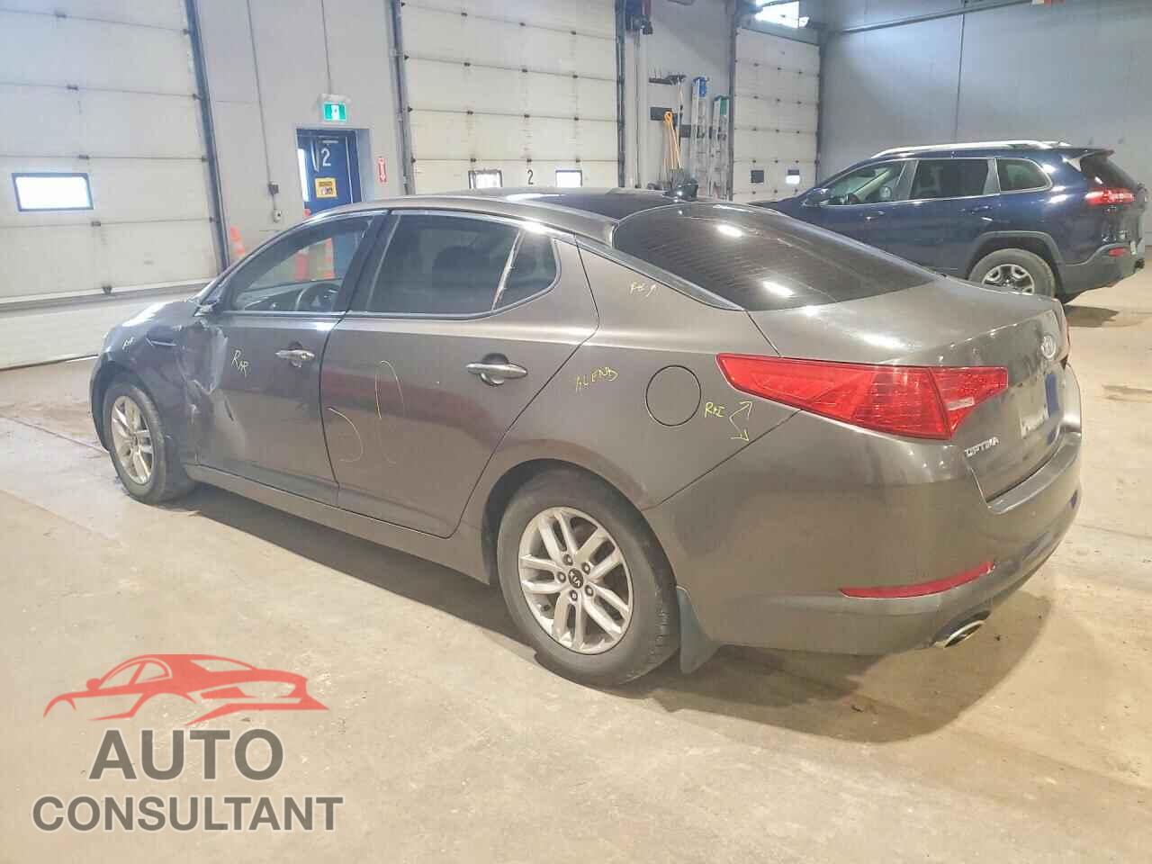 KIA OPTIMA 2012 - KNAGM4A76C5256685
