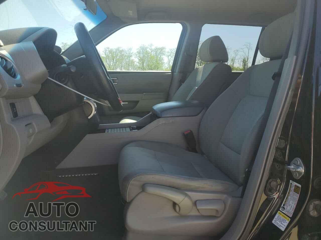 HONDA PILOT 2011 - 5FNYF4H24BB058423