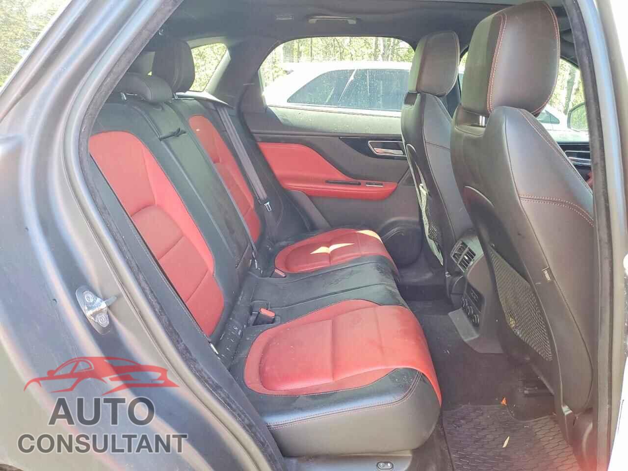 JAGUAR F-PACE 2017 - SADCL2BV5HA893365