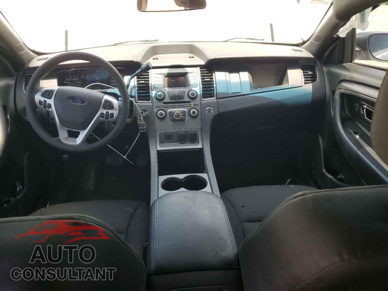 FORD TAURUS 2018 - 1FAHP2L83JG104282